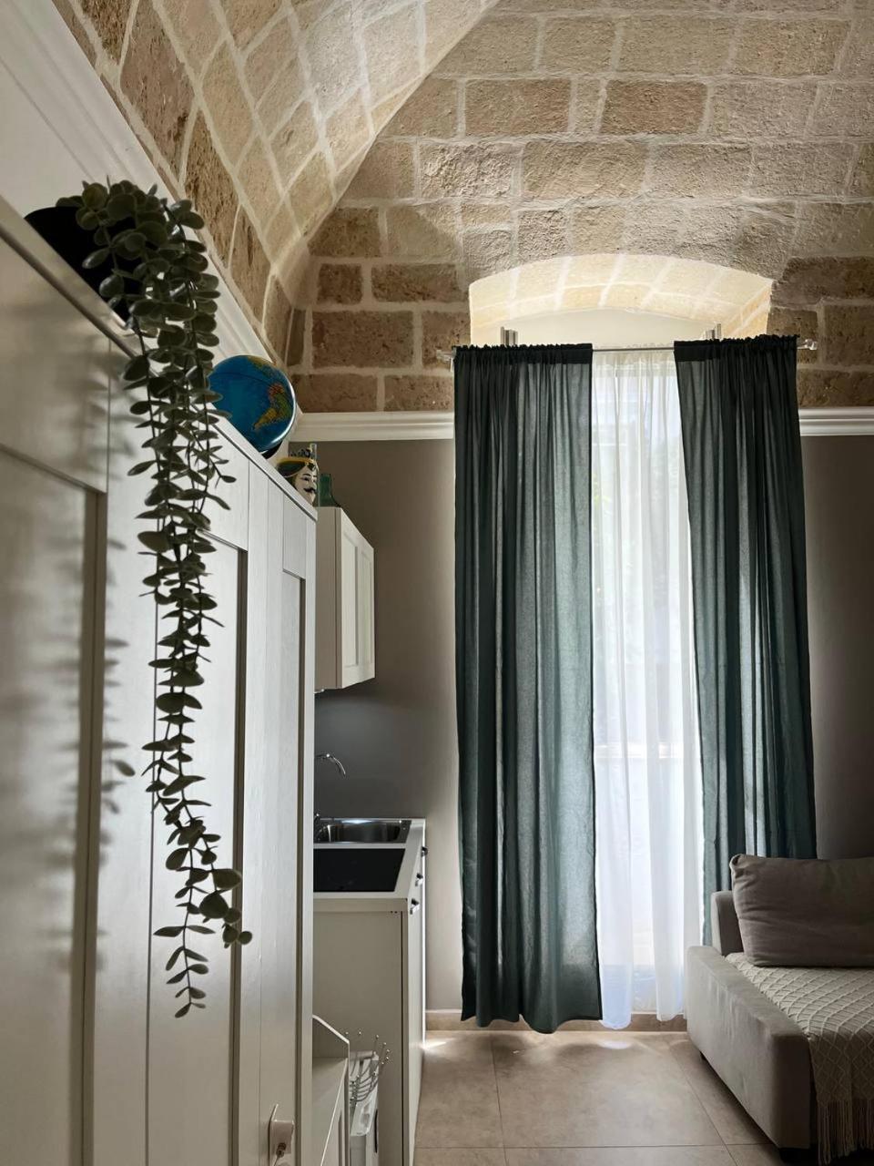 Bien-Etre Exclusive Apartment Taranto Exteriör bild
