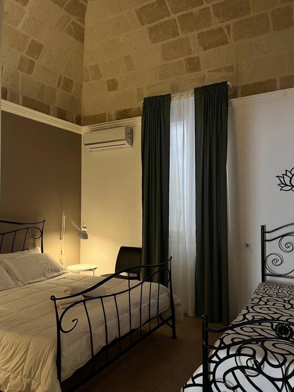 Bien-Etre Exclusive Apartment Taranto Exteriör bild